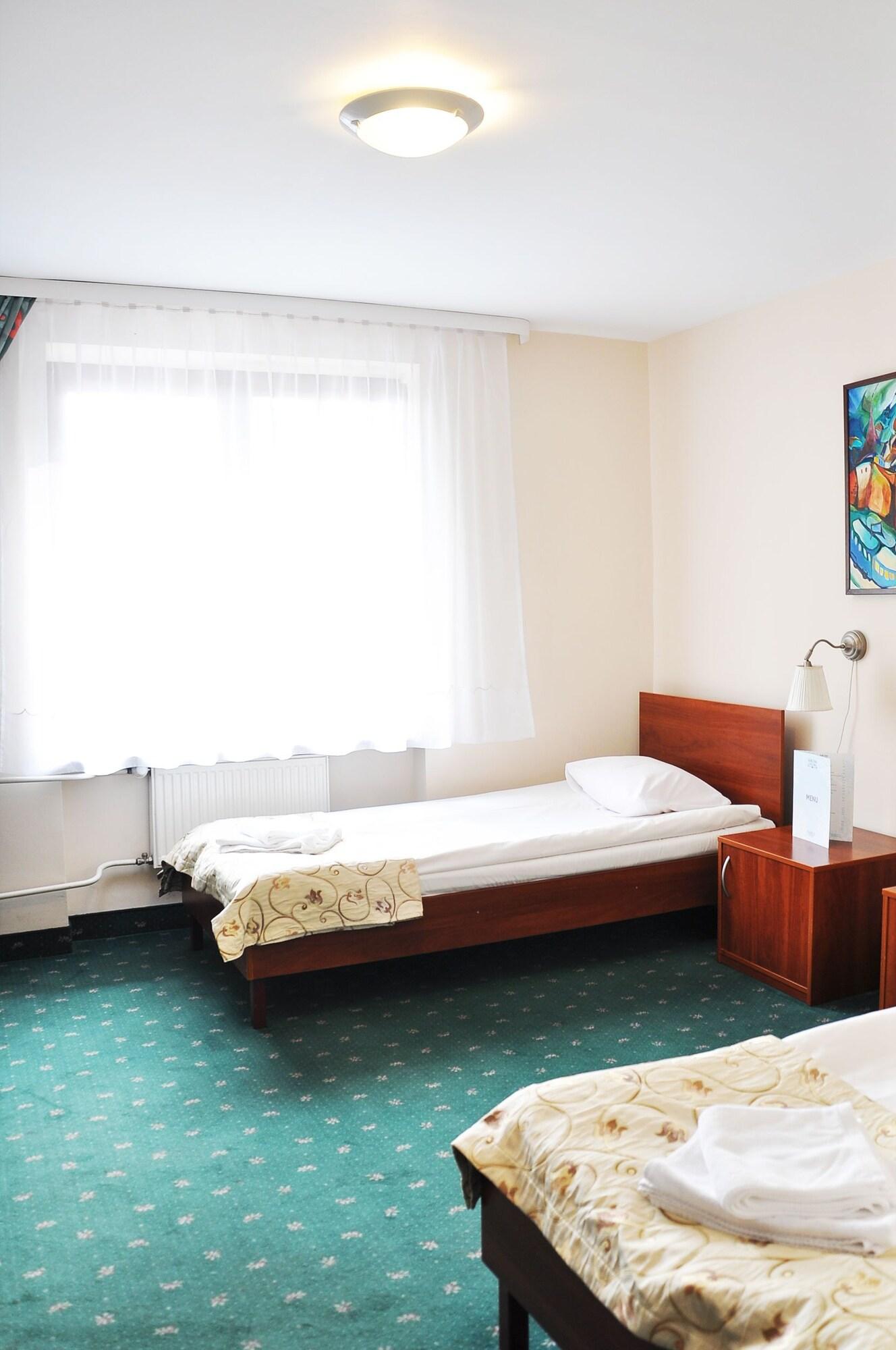 Parkhotel Economic Wielka Wies  Экстерьер фото