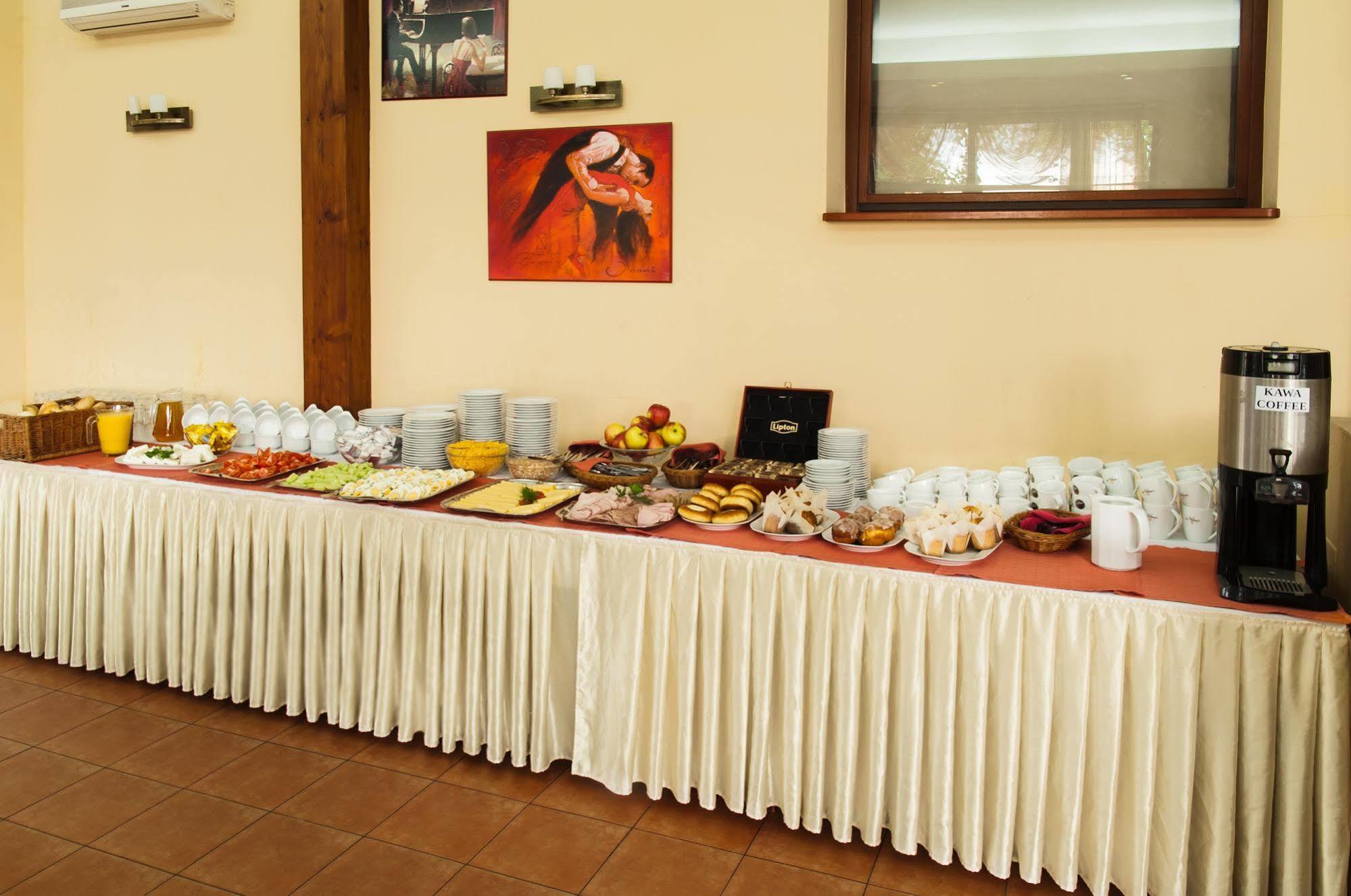 Parkhotel Economic Wielka Wies  Экстерьер фото